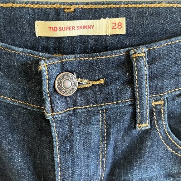 Levi's Dark Blue 710 Super Skinny Jeans For Women - Stretch Mid-Rise Size 28 - Picture 4 of 10